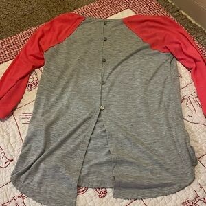 It’s in good condition I just don’t wear it anymore.